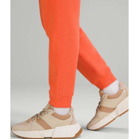 Lululemon scuba high rise jogger warm coral size 8 - Picture 3 of 13